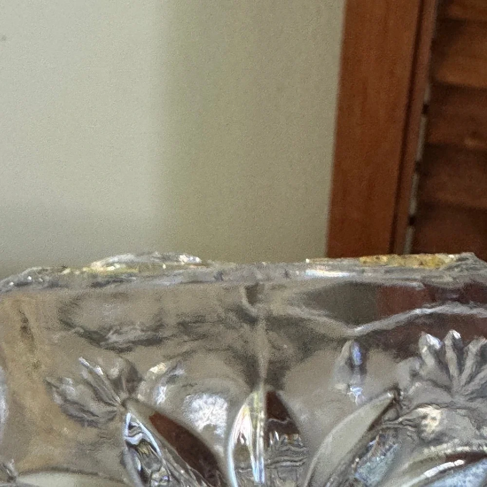 Vintage Pressed Glass Scalloped Serving Bowl Diamond Point Starburst 6.5 Inch